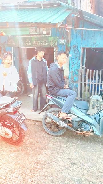 @Aung Min Soe(April Maung)
