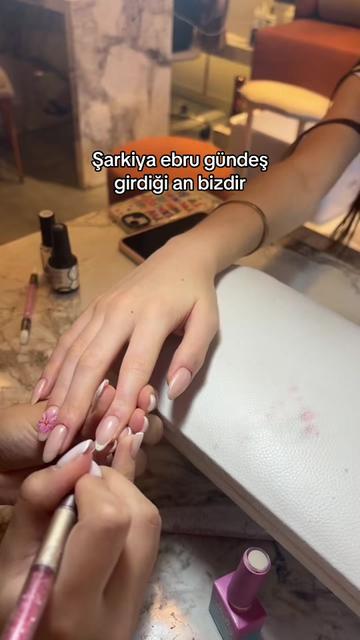 @esinnailss