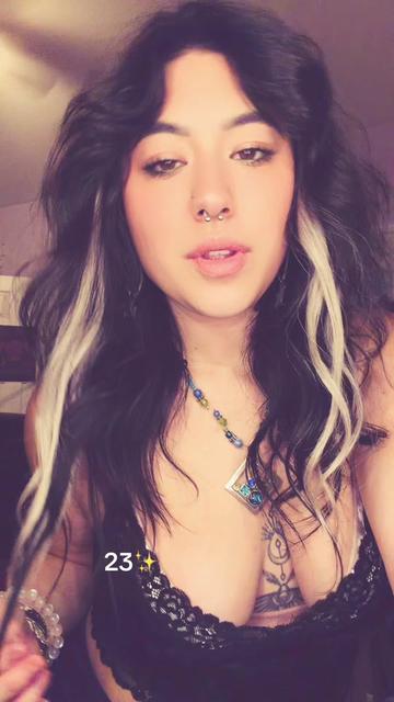 @librahippie17