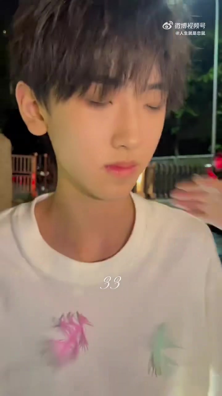 @奇|&bull;𝒒𝒊𝒉𝒂𝒏⋆˚𝜗𝜚˚⋆