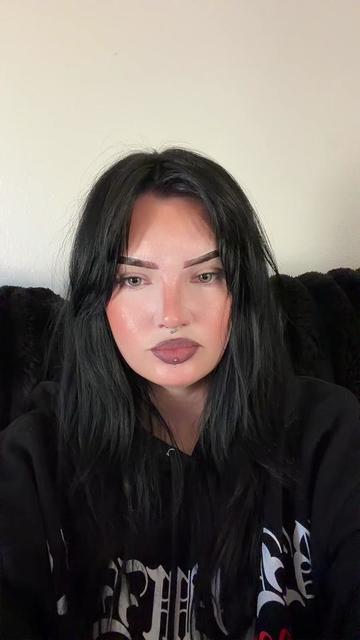 @Makala 🕯️🦇🥀