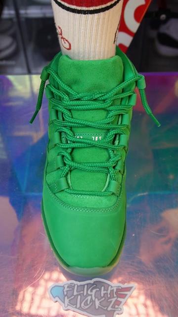 @Lacedsneaker