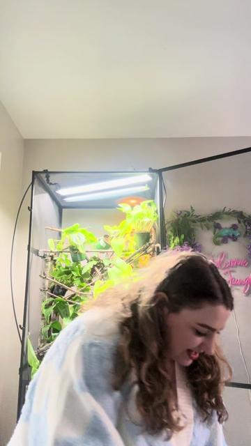 @Megan 🦎 🐈