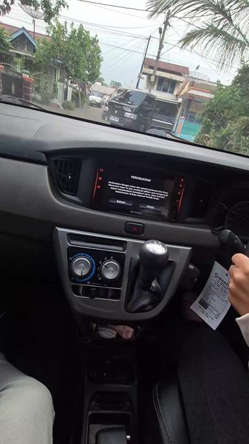 @Guru mengemudi | Helmi