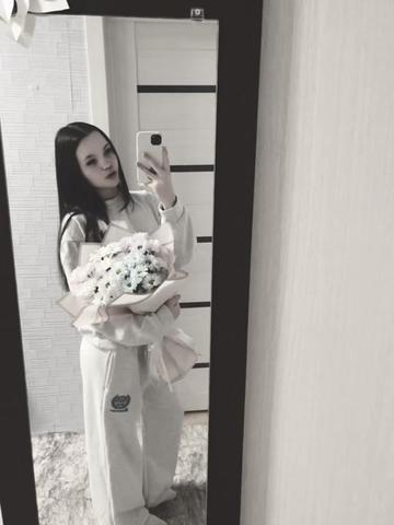 @кошк_а🎀