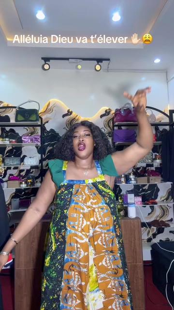 @GouraFashionShop(GouralaBombe)