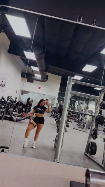 @Alexis|Online Fitness Coach ✨