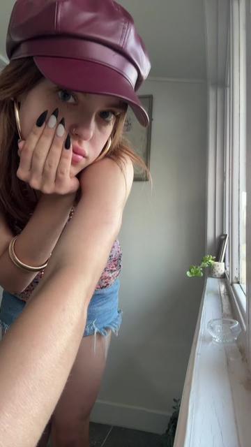 @bella