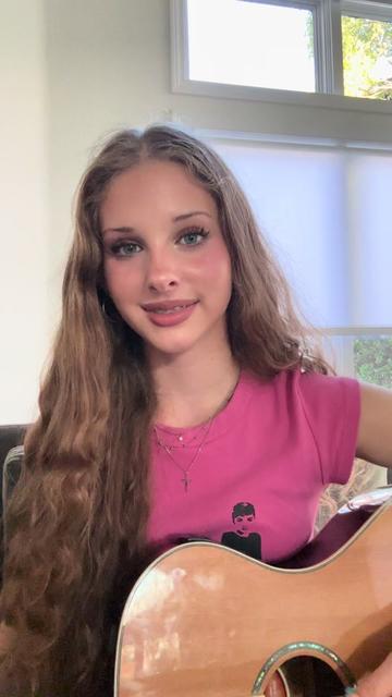 @sophieghosnsings