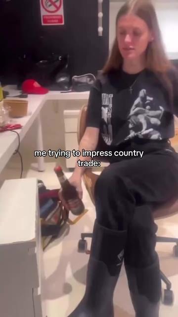 @♱