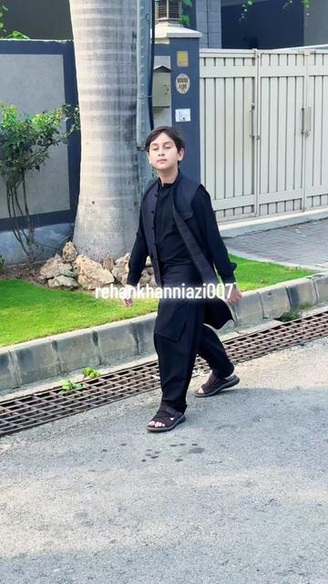 @Rehan Khan Niazi
