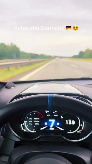 @Les Passionnés de la Voiture