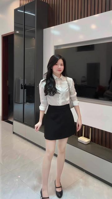 @Hằng t&uacute;n 👻