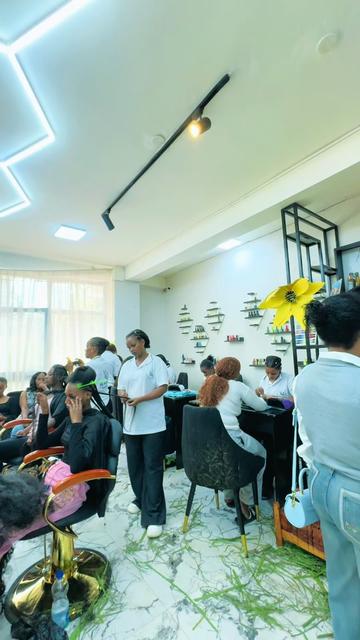 @Abi hair & makeup