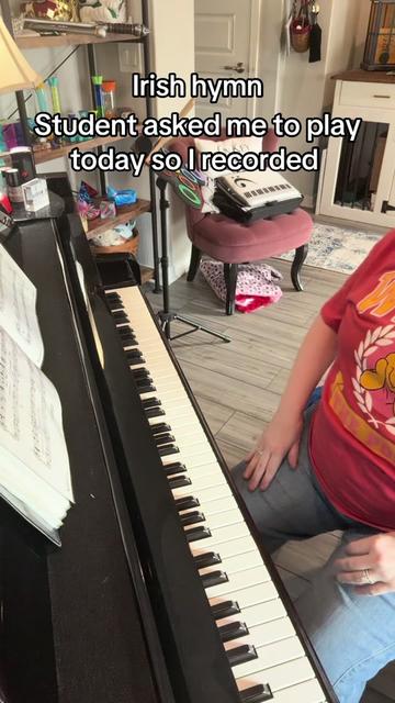 @LoriBodamer
