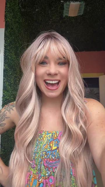 @Elizabeth Wears Wigs 🏳️&zwj;🌈