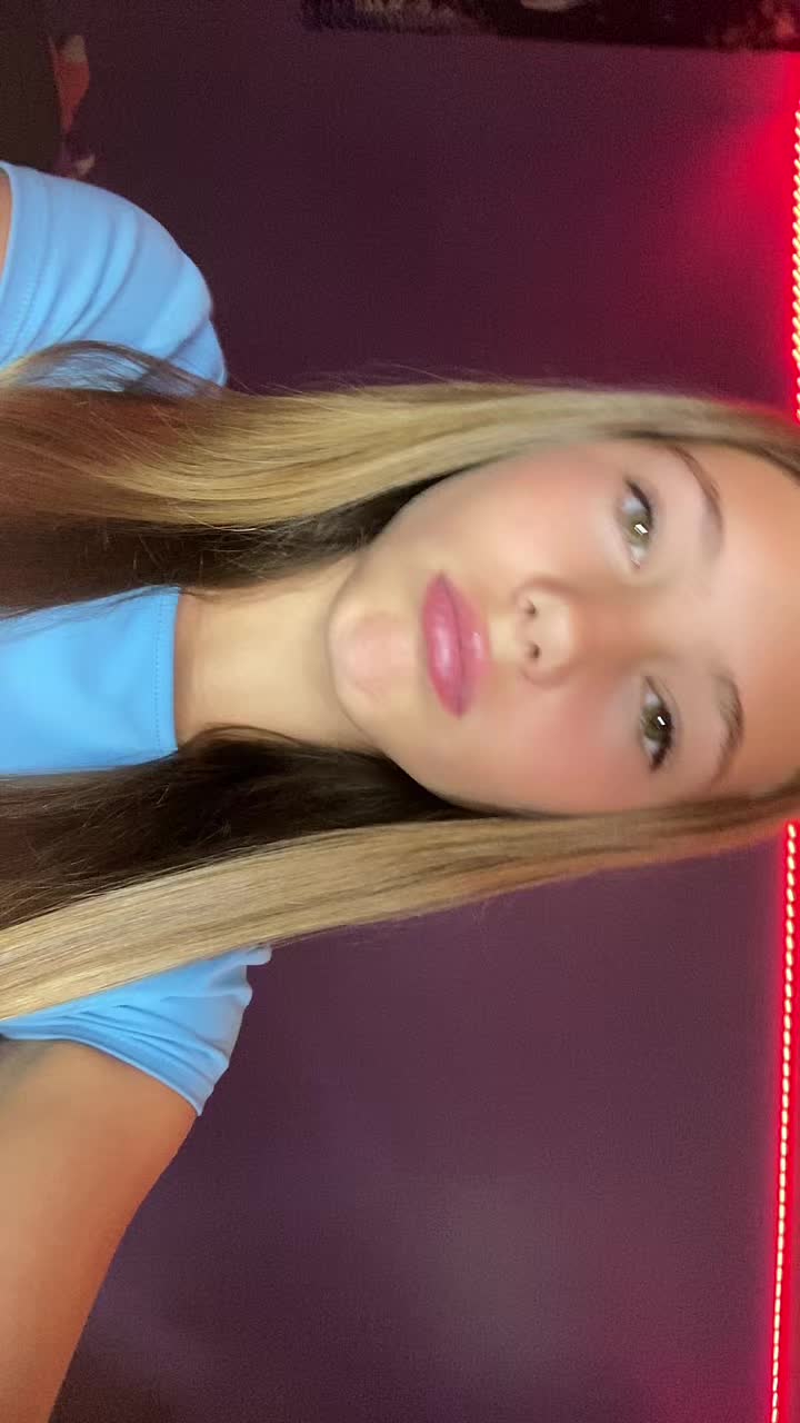 @L&eacute;na