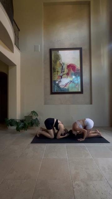 @mollys_mom_does_yoga