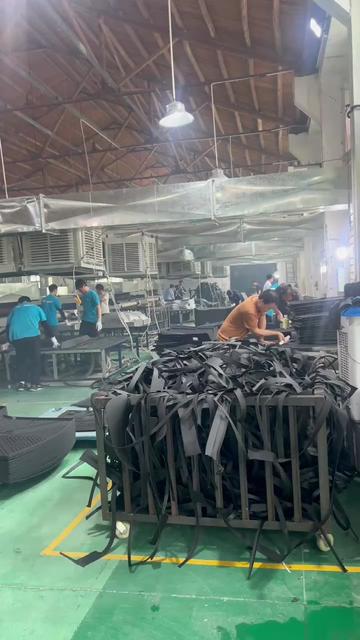@Car seat factory Anne