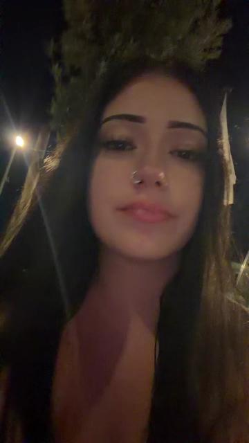 @rrebeccaarinii