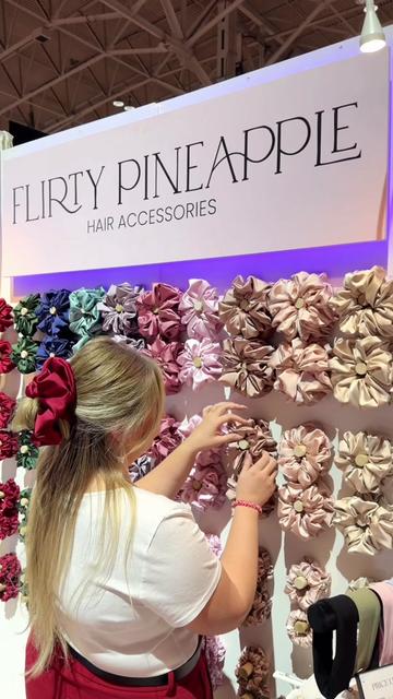 @FLIRTY PINEAPPLE 🇨🇦