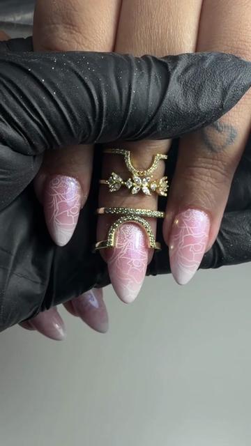 @ViolaViolett_NailArtist