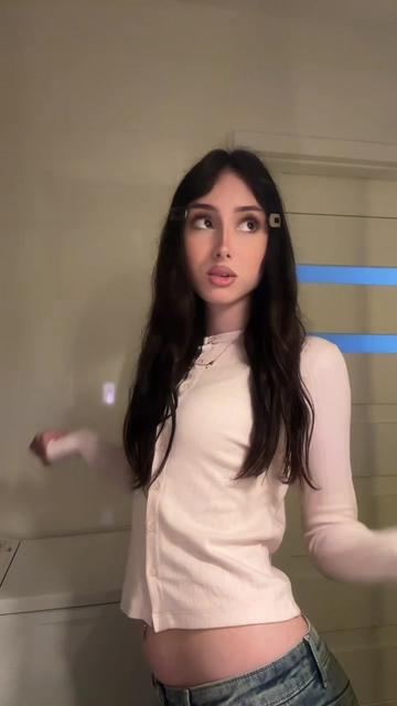 @elisour
