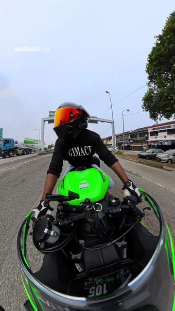 @Kalaiveenthan