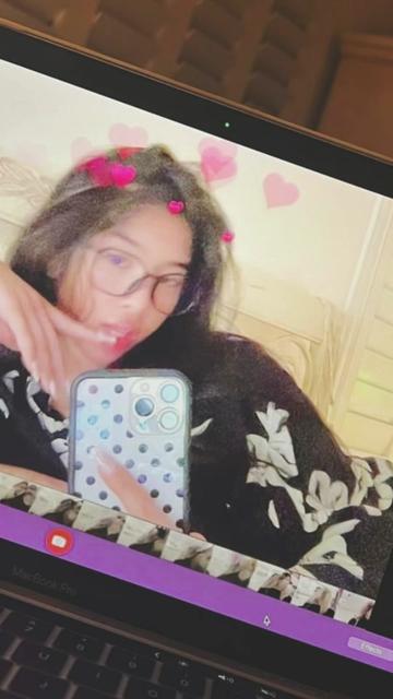@😚
