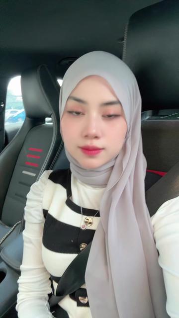 @zafinaz10