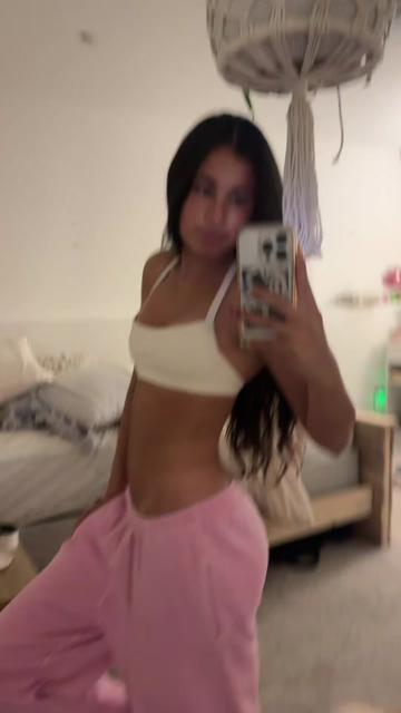 @myakruzel