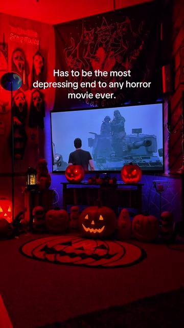 @Spooky Sara🦇🎃