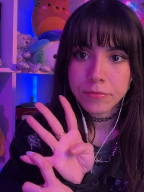 @Luna Bloom ASMR
