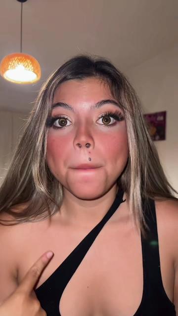 @Annequinnsm