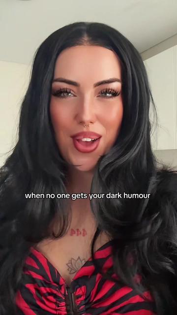 @LEASHBIAN 😈