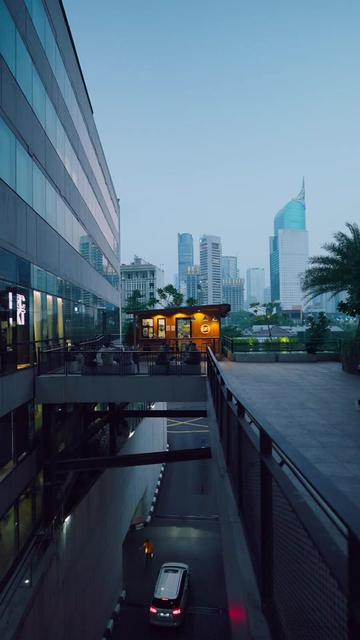 @LessinSeven