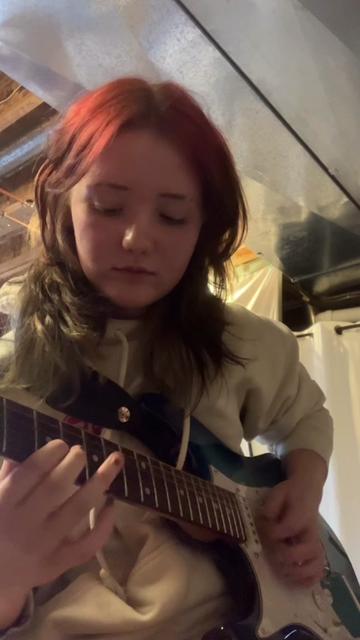 @Julez 🙀 🎸