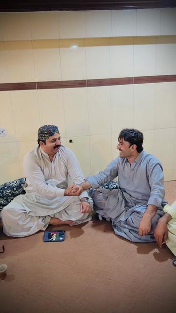 @Singer Tahir Farooq
