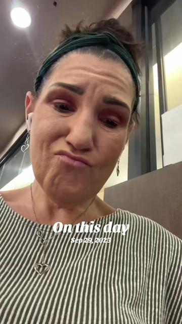 @HolliBari