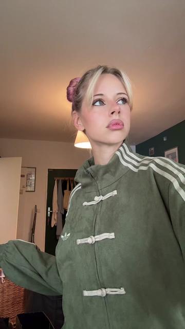 @Lina