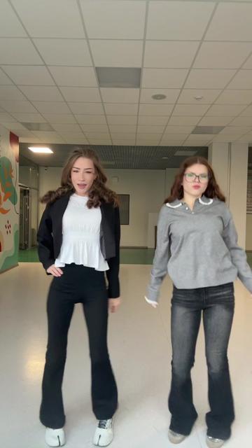 @ZHOOZHA