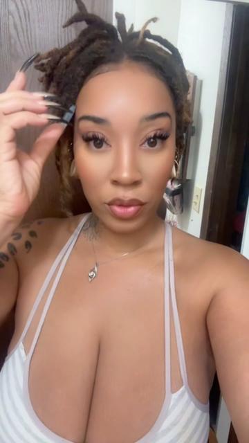@Jasmine_Beenraw