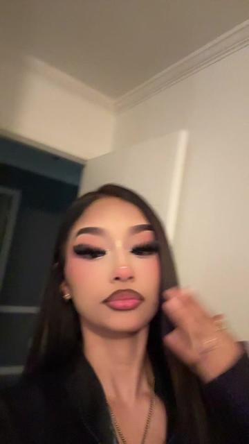 @￶