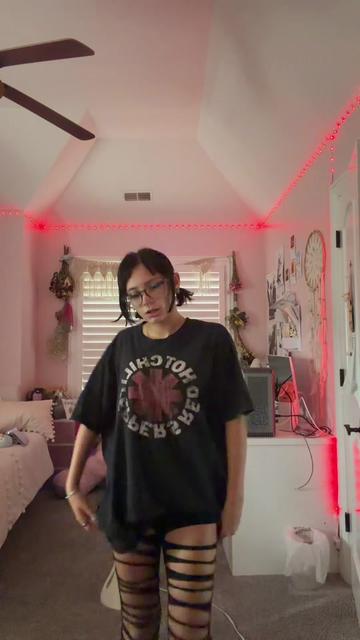 @Meggie 😼