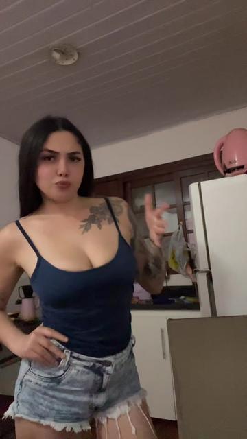 @Caroline Castro