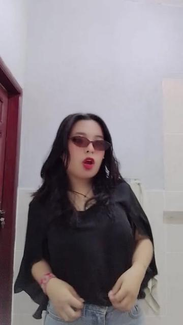 @Violet_bal
