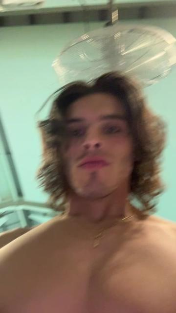 @EnikSuxks