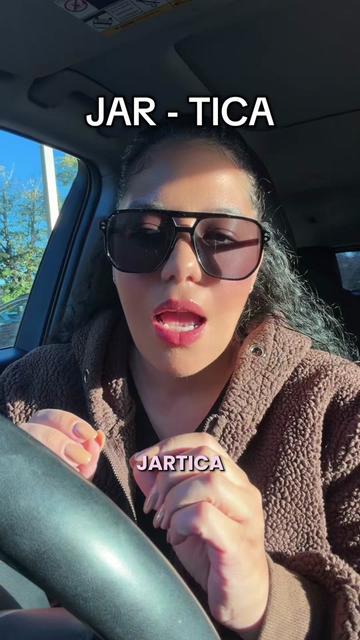 @Katie_