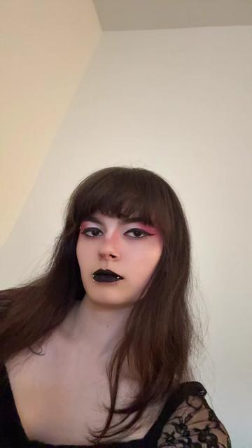 @Love_Graves__