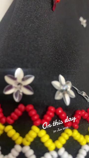 @FloniaNia🌸💐